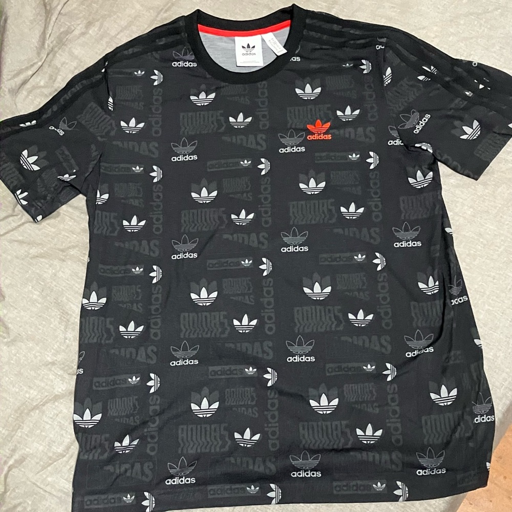 Men’s adidas All Over Print Shirt Size Medium
